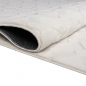 Preview: Kuschliger Teppich mit schönem Rautenmuster in creme