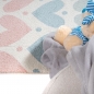 Preview: Kinderzimmerteppich mit Herzmuster – weich und verspielt