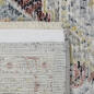 Mobile Preview: Klassischer Vintage Teppich mit 6 Ornamenten mehrfarbig