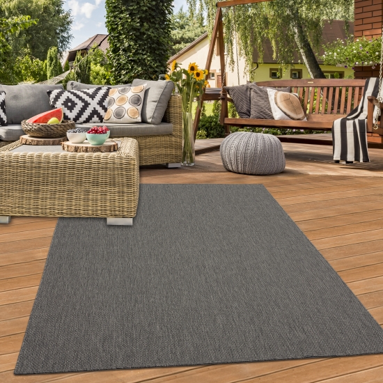 Klassisch-moderner Sisal Teppich In- & Outdoor in anthrazit