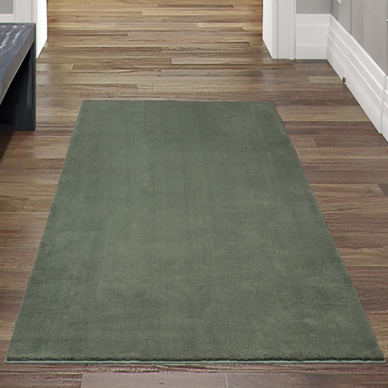 Preview: Hochflor-Teppich in tiefem Dunkelgrün – Luxus und Wohlfühlen vereint! Preview: Hochflor-Teppich in tiefem Dunkelgrün – Luxus und Wohlfühlen vereint!