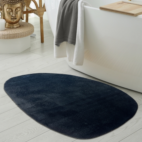 Ovaler Badezimmer Teppich – schön weich – in schwarz