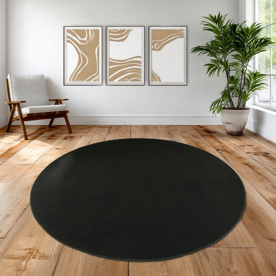 Preview: Schwarzer Teppich edel modern samtig weich mit elegantem uni design Preview: Schwarzer Teppich edel modern samtig weich mit elegantem uni design