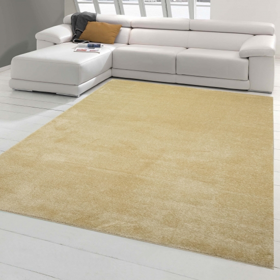 Teppich in warmem Unidesign goldfarben