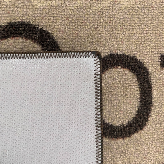 Küchenläufer in beige mit Gelrücken und schwarz braunem Schriftzug