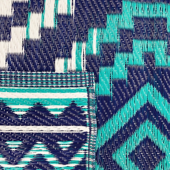 Strapazierfähiger Azteken-Teppich für Outdoor in türkis blau