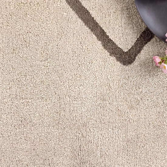 Preview: Kurzflor Teppich Creme Braun mit geometrischem Rautenmuster und Fransen