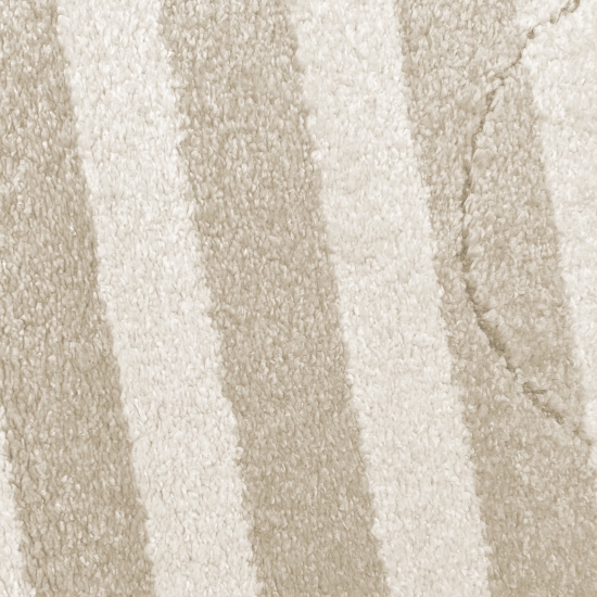 Kinderzimmerteppich weich robust gestreiftes Fussballfeld in creme beige