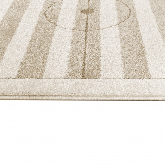 Kinderzimmerteppich weich robust gestreiftes Fussballfeld in creme beige
