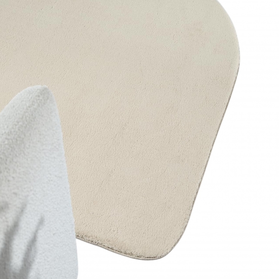 Preview: Teppich Shape in moderner Freiform flauschig weich Beige