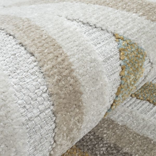 Preview: Teppich für drinnen und draußen geometrisches Muster modern wetterfest pflegeleicht beige mehrfarbig