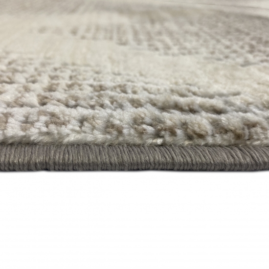 Schlafzimmer Teppich – schlichtes Rautenmuster – in creme
