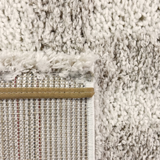 Flauschiger Hochflor-Teppich in Modern & Gemütlich in Beige