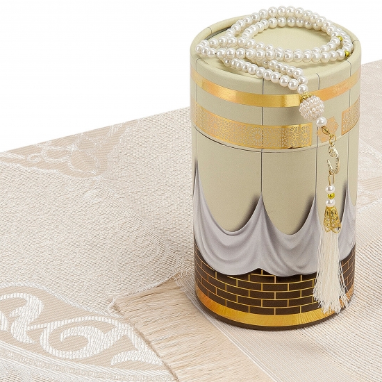 Preview: Teppich Gebetsteppich creme Taftstoff mit Geschenkbox und Gebetskette – leicht edel 65 x 110 cm