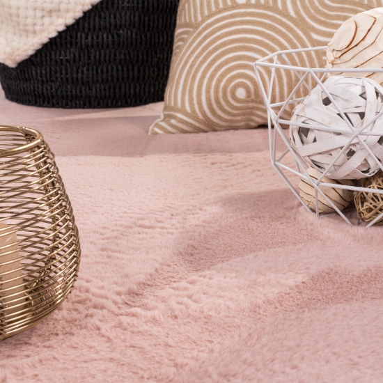 Teppich rosa samtig weich Hasenfell-Optik mit sanftem Glanz