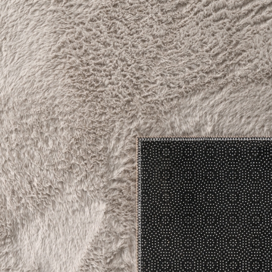 Teppich beige samtig weich Hasenfell-Optik mit sanftem Glanz