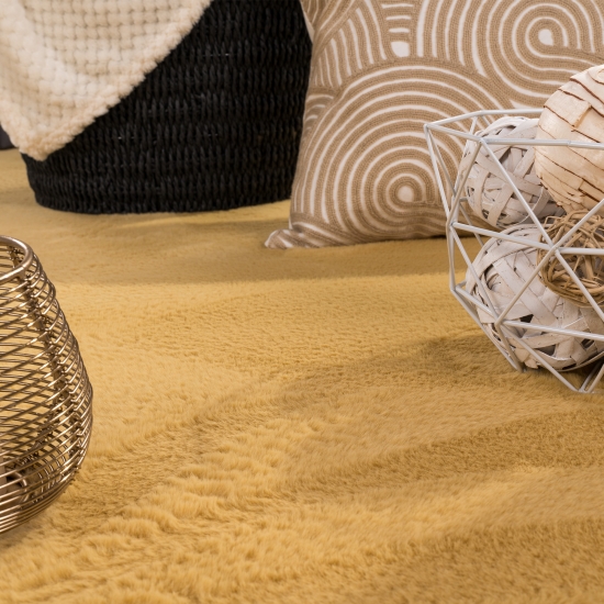 Teppich gold samtig weich Hasenfell-Optik mit sanftem Glanz