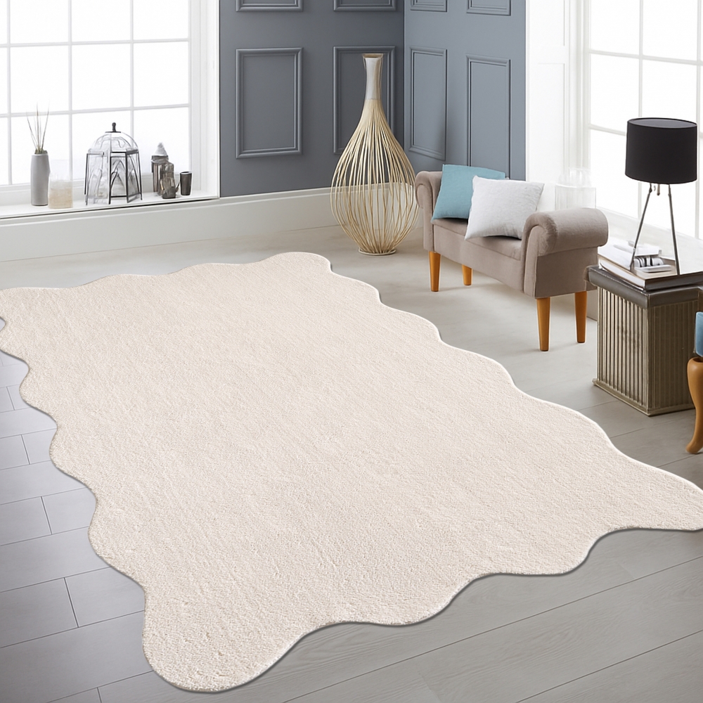 Teppich beige weicher shaggy mit moderner Wellenform