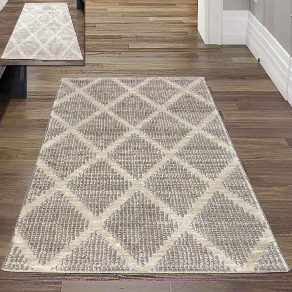 Schlafzimmer Teppich – schlichtes Rautenmuster – in creme