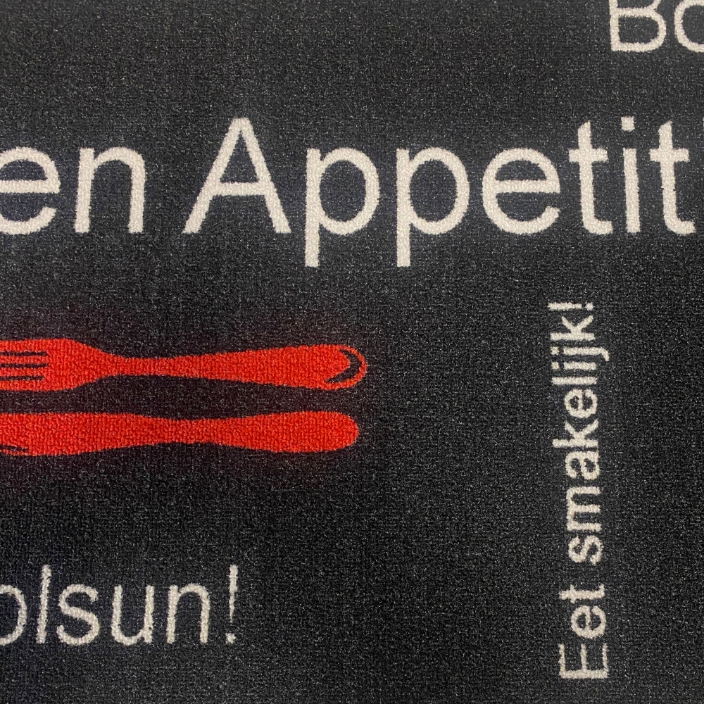Küchenläufer in schwarz mit Gelrücken und weiß-rotem Schriftzug