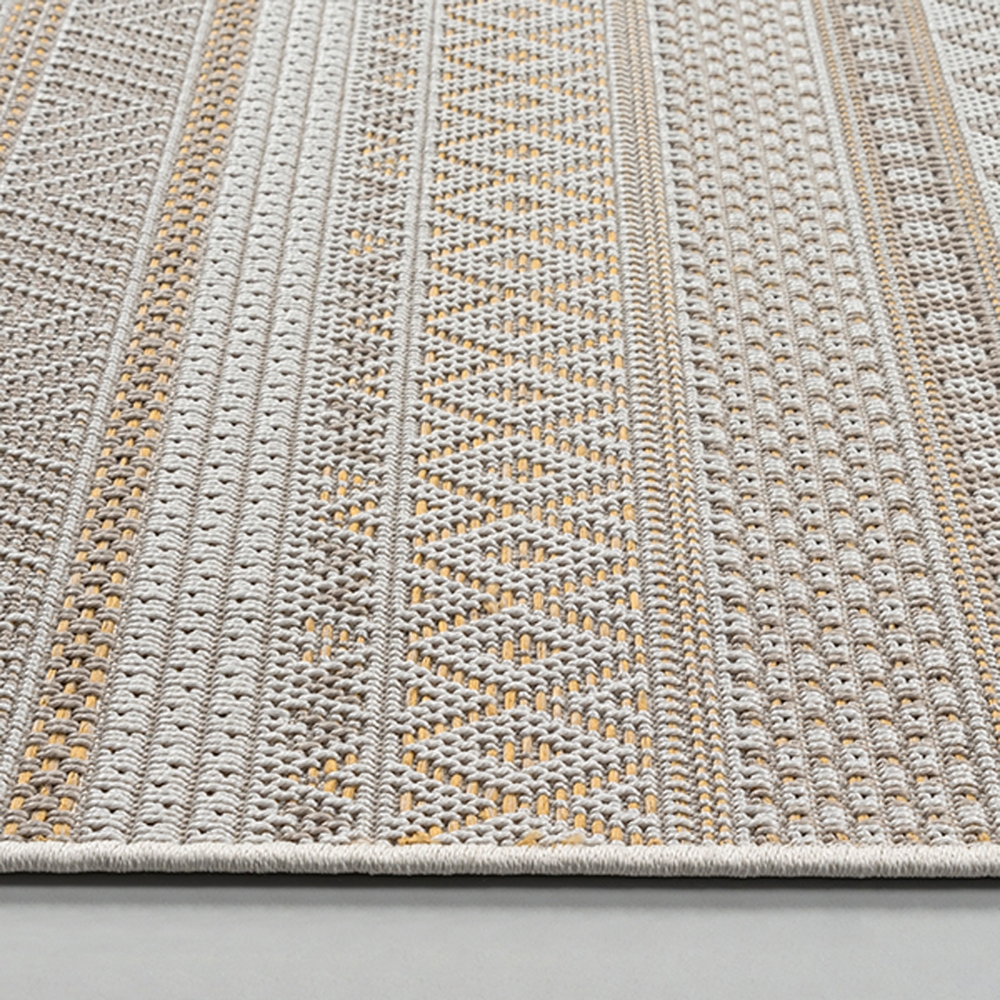 In- & Outdoorteppich im Ethno-Design – Modernes Rauten-Muster in Beige-Gelb