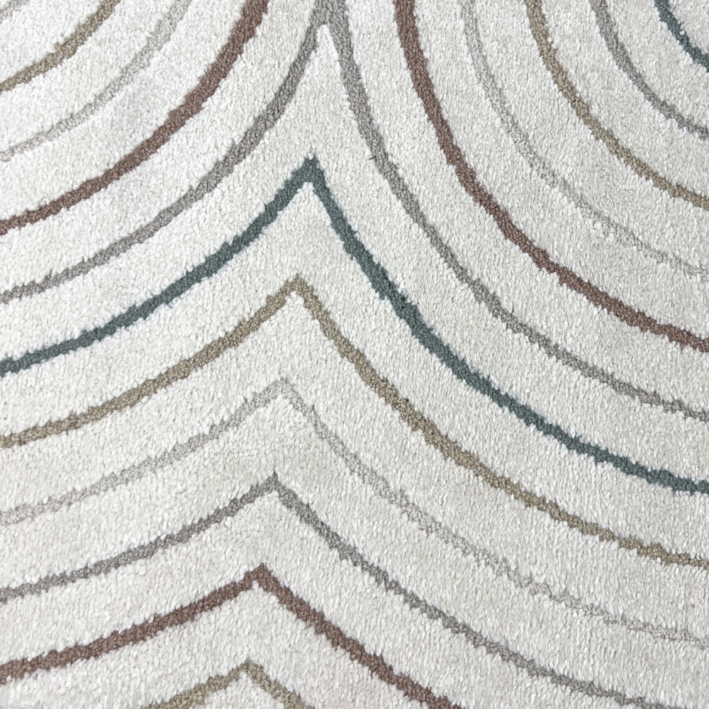 Moderner Teppich mit Bogenmuster in Beige mit bunten Streifen