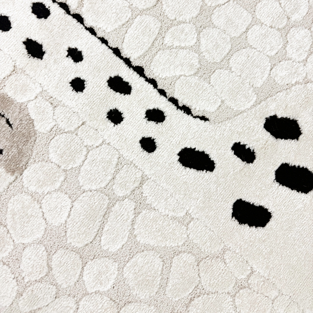 Kinderzimmer Spielzimmer Teppich mit fröhliche Giraffe Schadstofffrei in beige creme schwarz