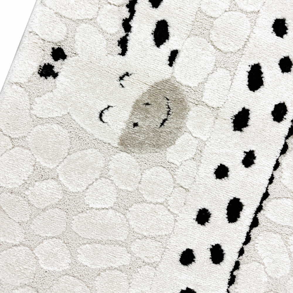 Kinderzimmer Spielzimmer Teppich mit fröhliche Giraffe Schadstofffrei in beige creme schwarz