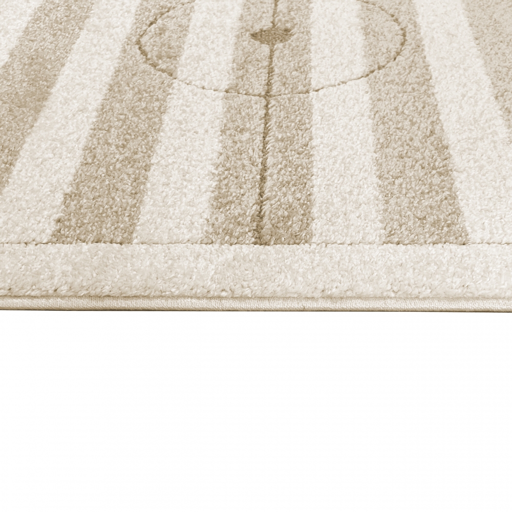 Kinderzimmerteppich weich robust gestreiftes Fussballfeld in creme beige