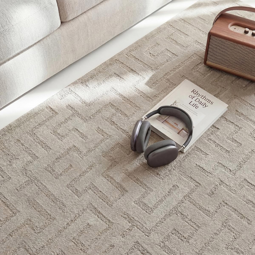 Greige Teppich modern weich strukturiert gemütlich Wohnzimmer