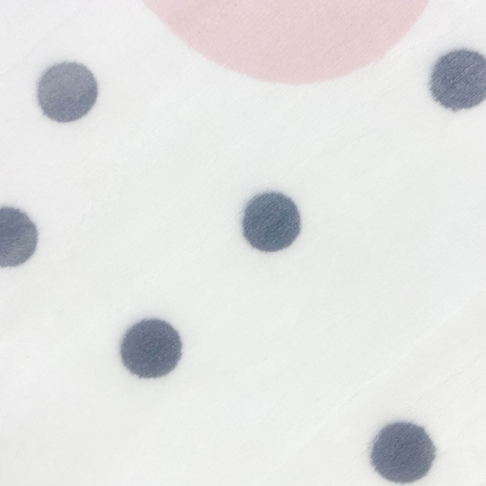 Kinderzimmer Teppich flauschig rosa Herz graue Punkte in creme