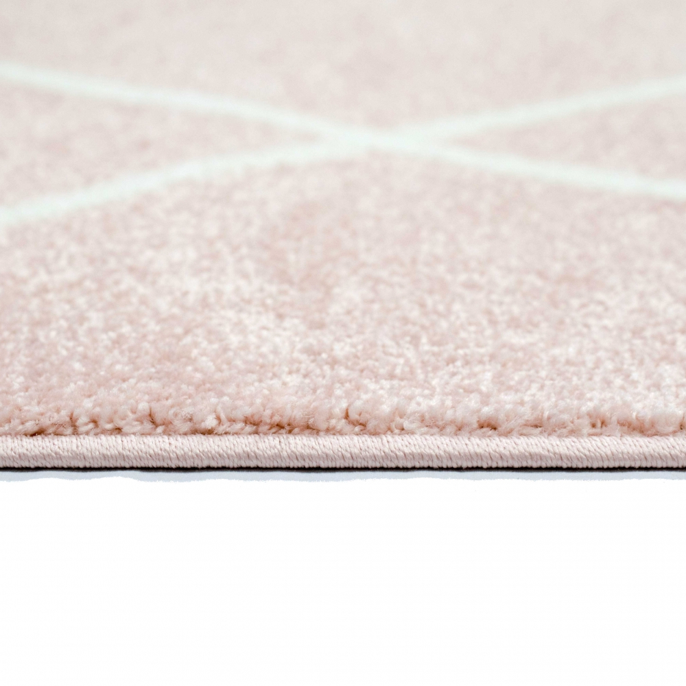 Teppich Skandinavischer Stil Wohnzimmer Rautenmuster - pflegeleicht - rosa creme weiß