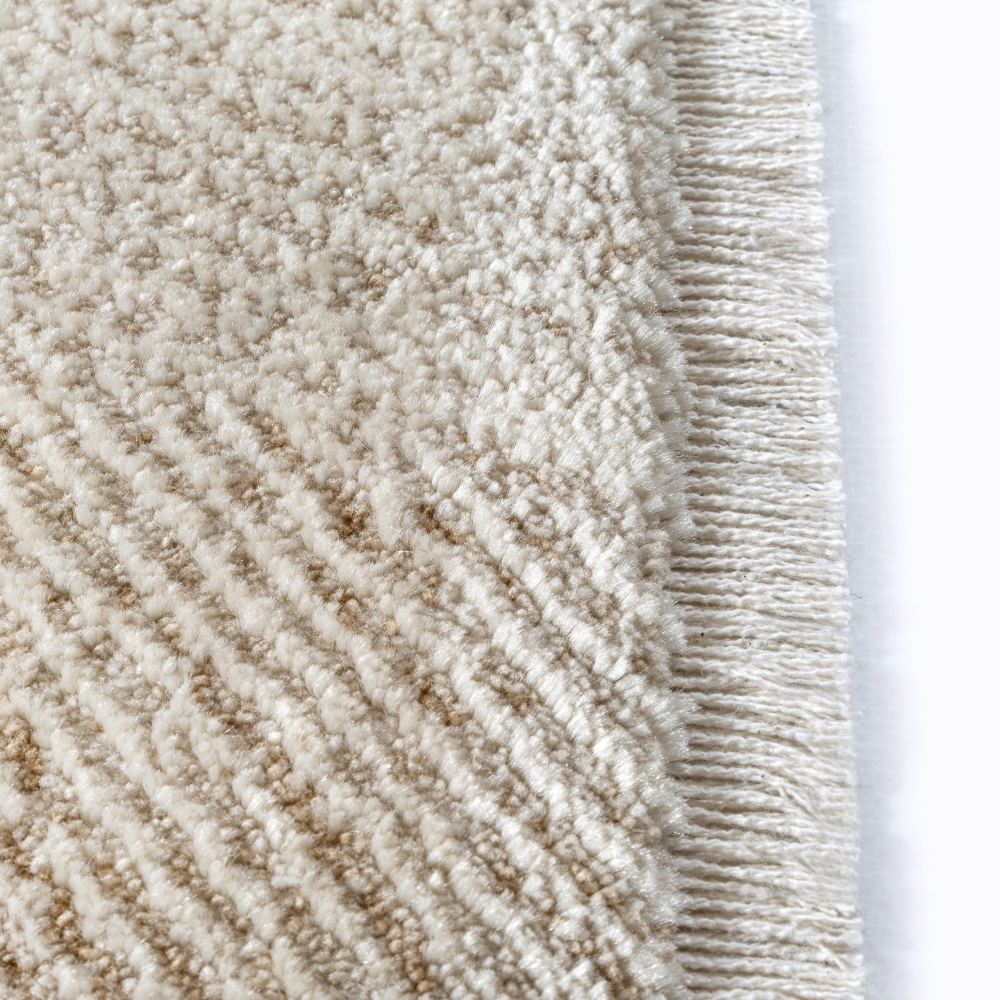 Teppich beige modern Linienstruktur weich pflegeleicht