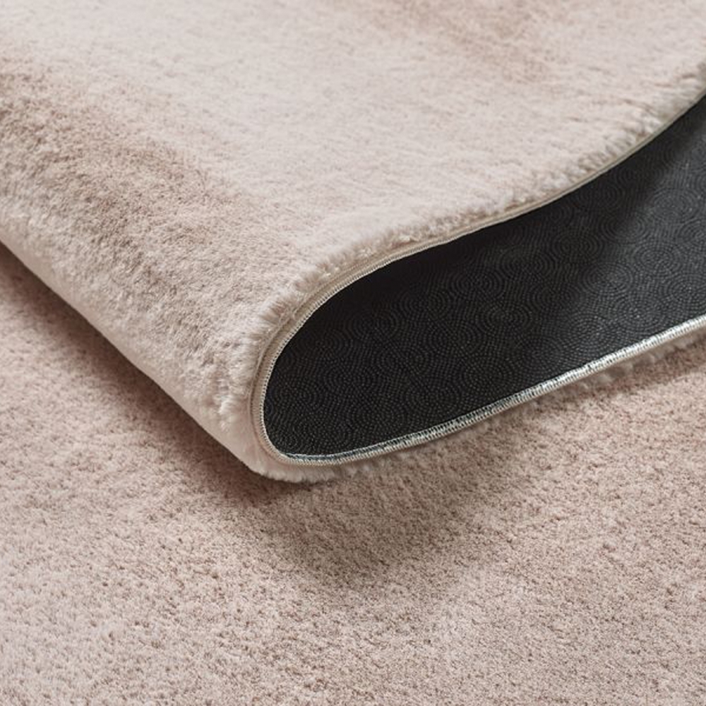 Waschbarer Teppich Creme-Rosa mit Antirutsch-Rücken und weicher Oberfläche