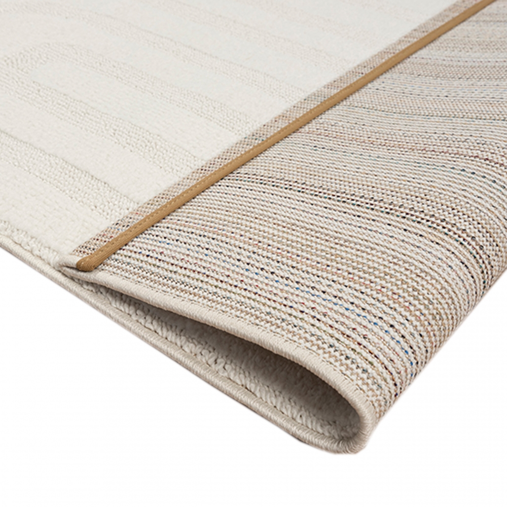 Schimmernder Wohnzimmerteppich gemustert durch Linien mit zwei Webarten in Creme