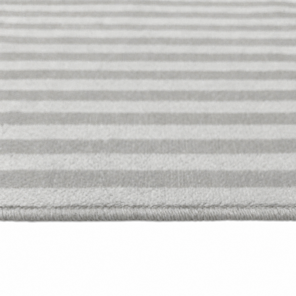Teppich Grau grafisches Linienmuster flache Flanelloberfläche