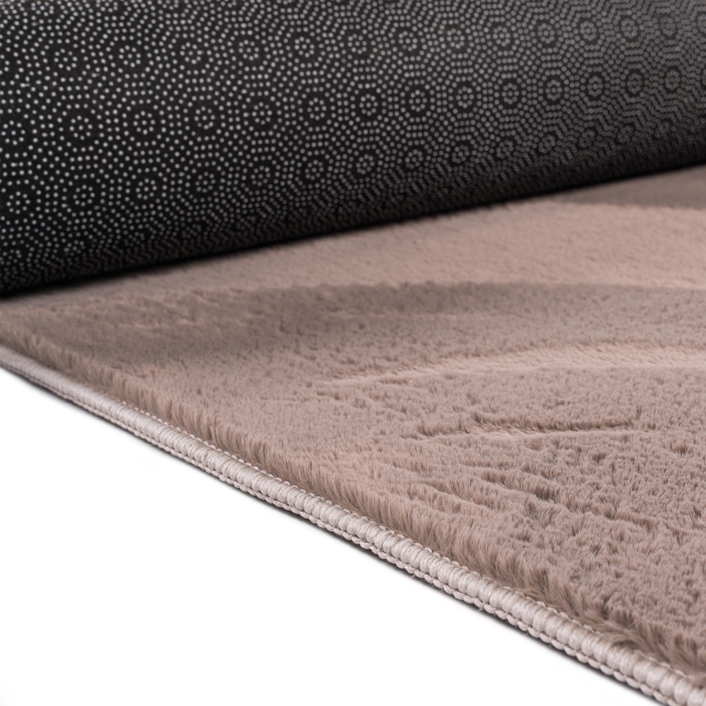 Teppich taupe samtig weich Hasenfell-Optik mit sanftem Glanz