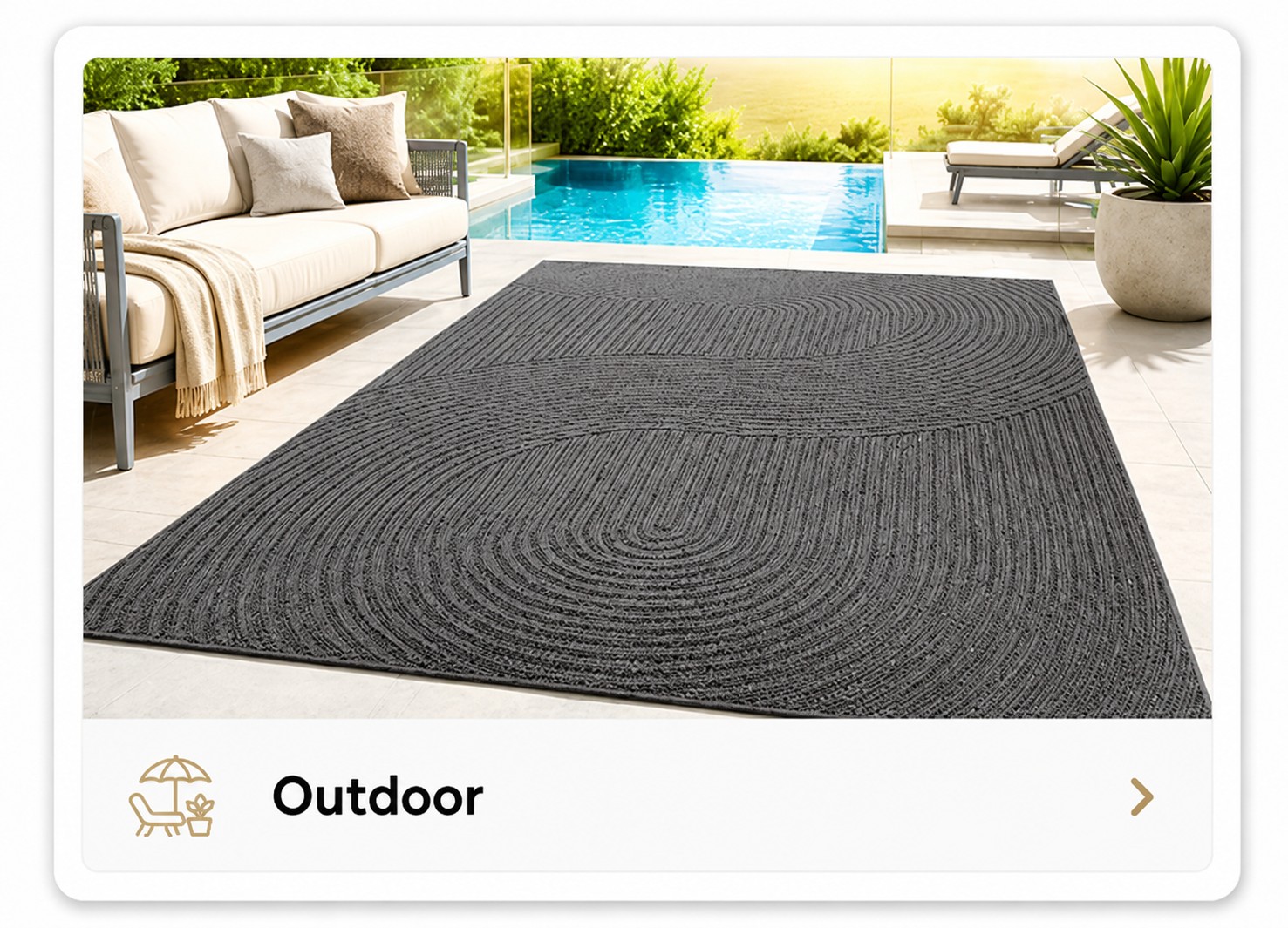 Outdoor Teppich auf Terrasse am Pool